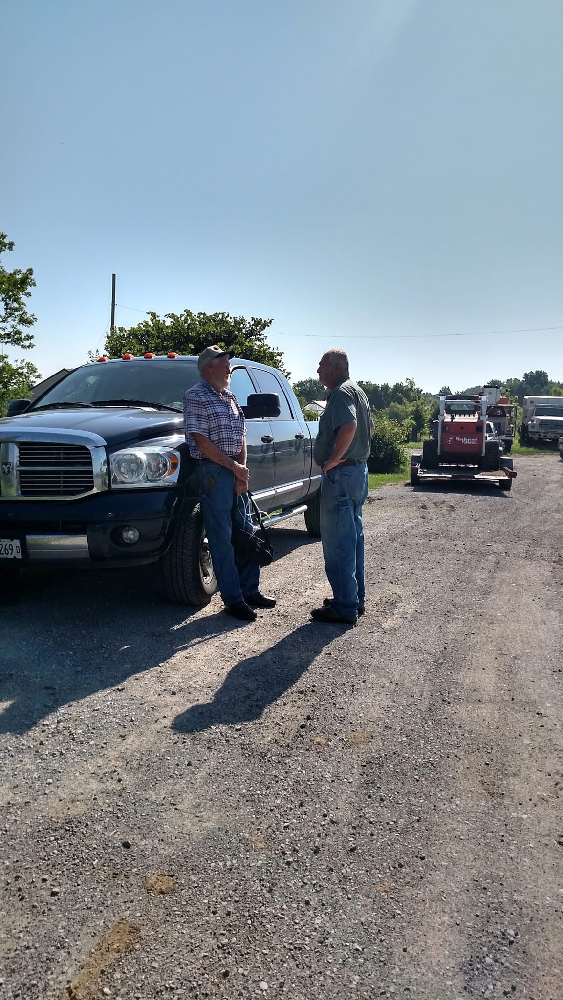 Ellis Tree Service crew and equipment Southern Illinois tree removal